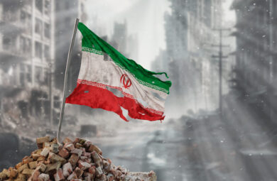 Iran, i Pasdaran controllano il Paese: dubbi sulla sorte di Mojtaba Khamenei