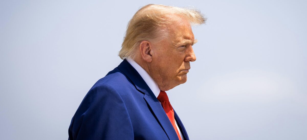 Gli Stati Uniti tornano a colpire l’Iran: raid a Larak e missili contro le basi americane in Giordania