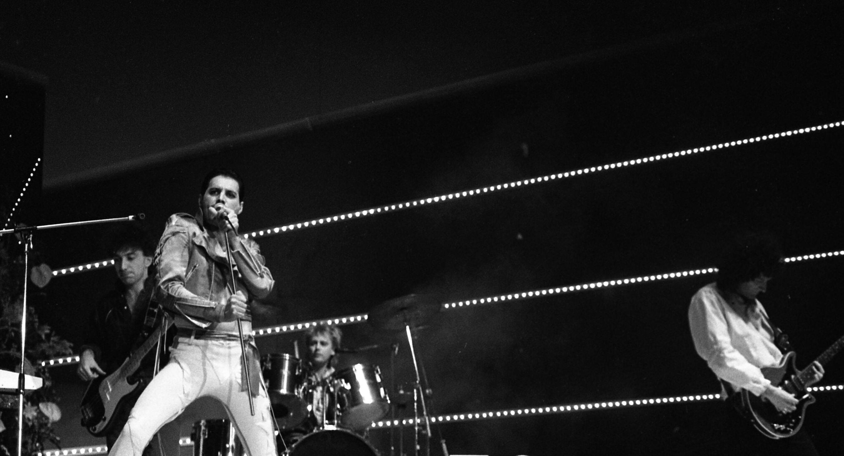 Queen: il 9 agosto 1986 a Knebworth l’ultimo concerto con Freddie Mercury Queen: il 9 agosto 1986 a Knebworth l’ultimo concerto con Freddie Mercury