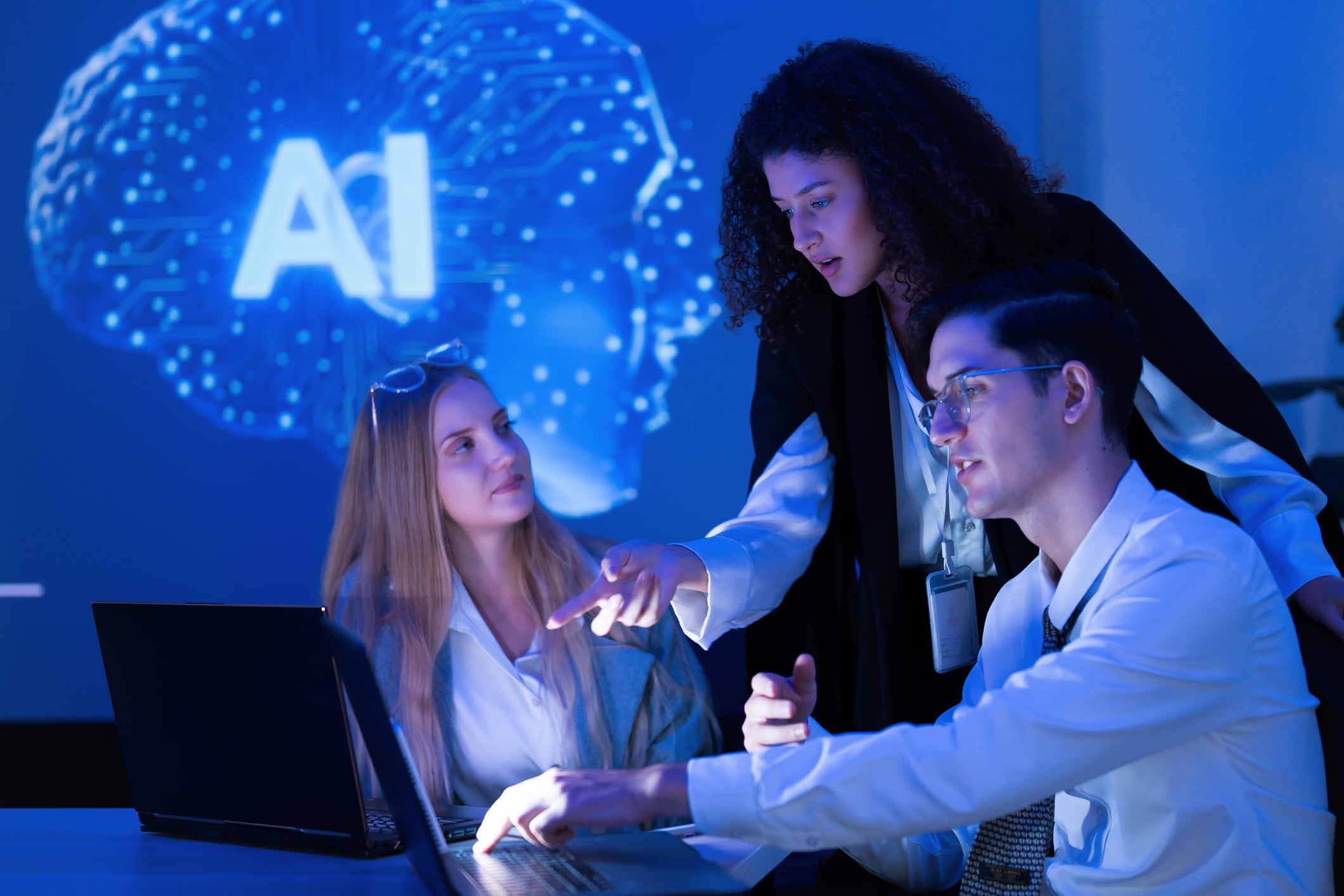 Il nuovo lusso nell’era dell’AI? Parlare con le persone (in carne e ossa) Il nuovo lusso nell’era dell’AI? Parlare con le persone (in carne e ossa)