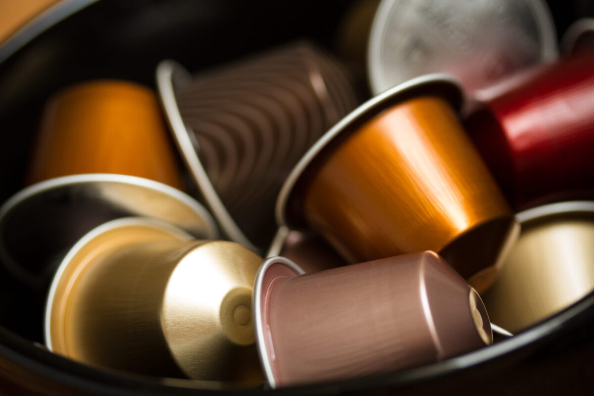 Capsule e cialde del caffè, dal 12 agosto cambia la differenziata: ecco dove si buttano