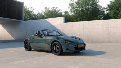 Mazda MX-5 2027, la roadster si rinnova: arrivano Yakudo, nuovi motori e il colore Zinc Green