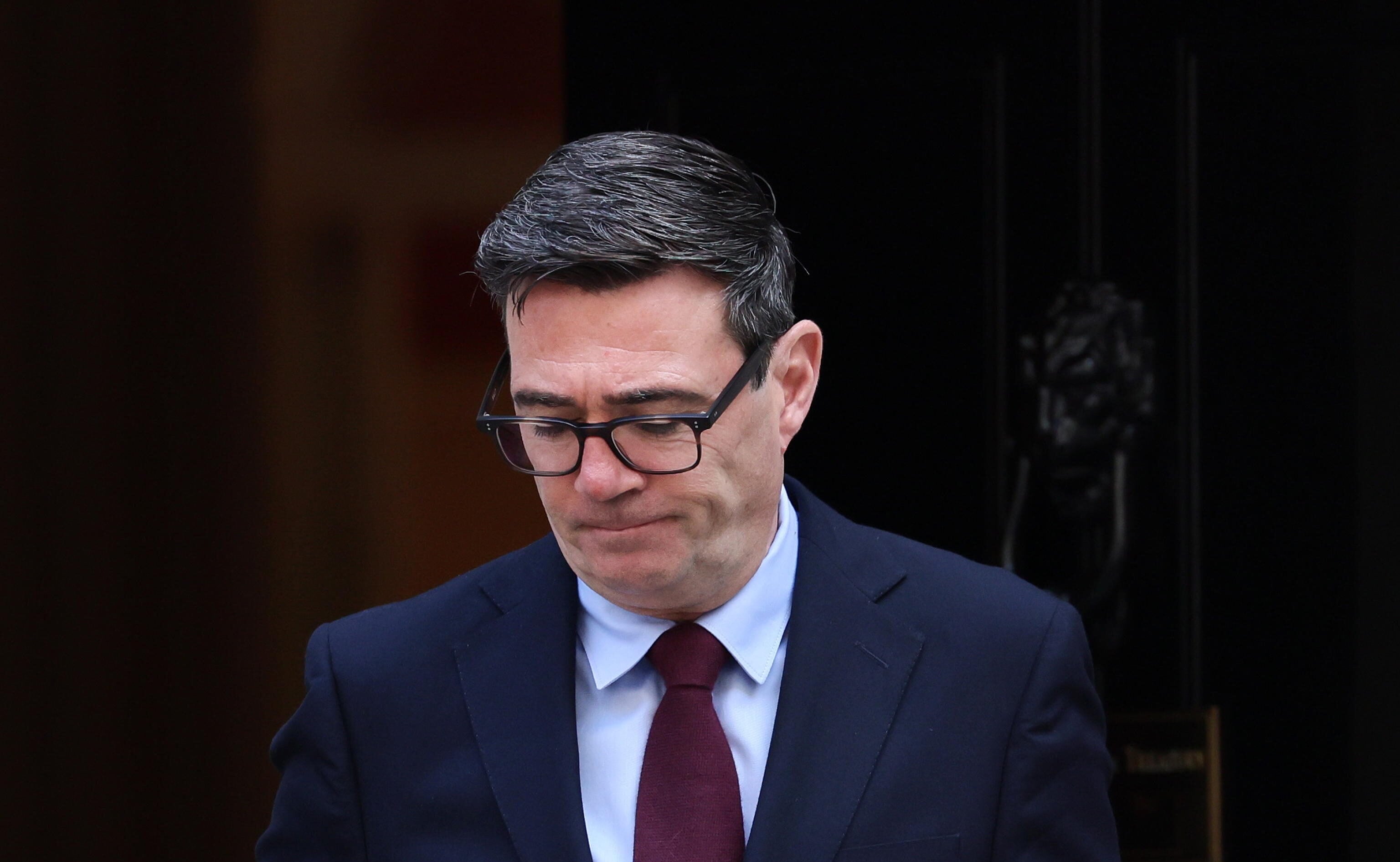Il Regno Unito rischia di spaccarsi: i leader di Scozia, Galles e Ulster firmano il patto “indipendentista” Il Regno Unito rischia di spaccarsi: i leader di Scozia, Galles e Ulster firmano il patto “indipendentista”