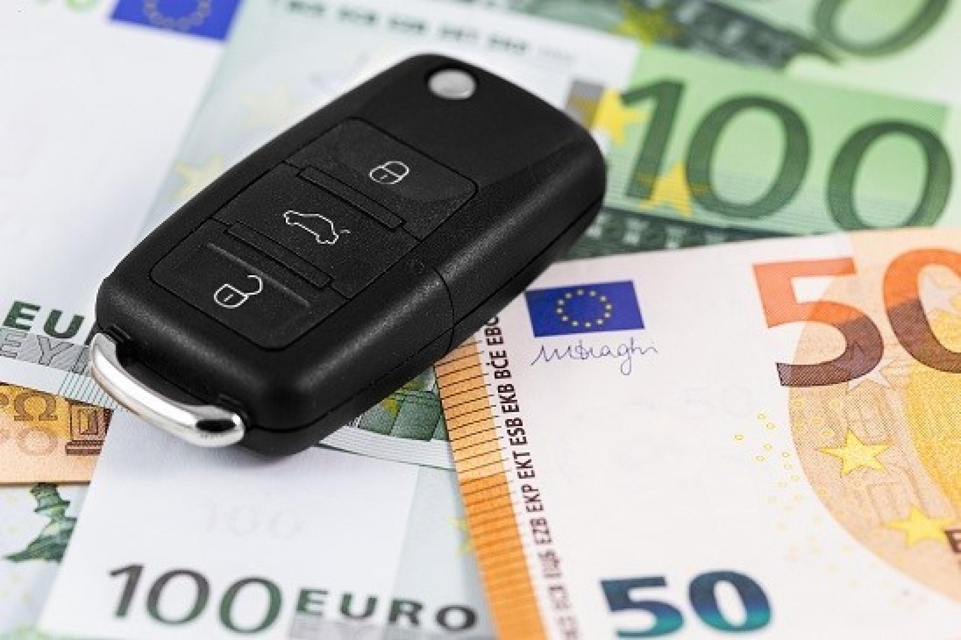 Bonus box auto 2026: doppio risparmio, sul fisco e sull’assicurazione Bonus box auto 2026: doppio risparmio, sul fisco e sull’assicurazione