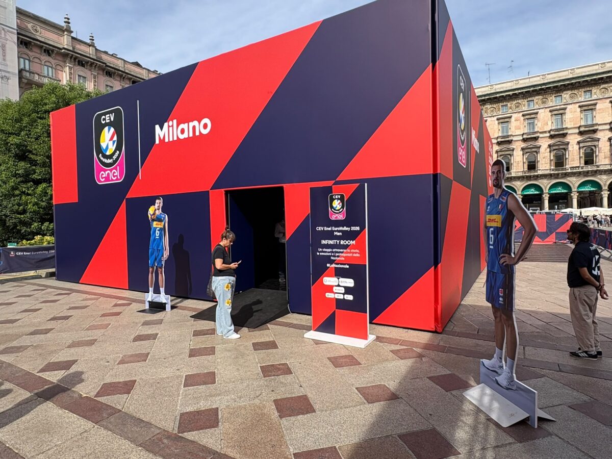 A Milano si gioca a volley… davanti al Duomo: ecco il Fan Village per Euro 2026 A Milano si gioca a volley… davanti al Duomo: ecco il Fan Village per Euro 2026