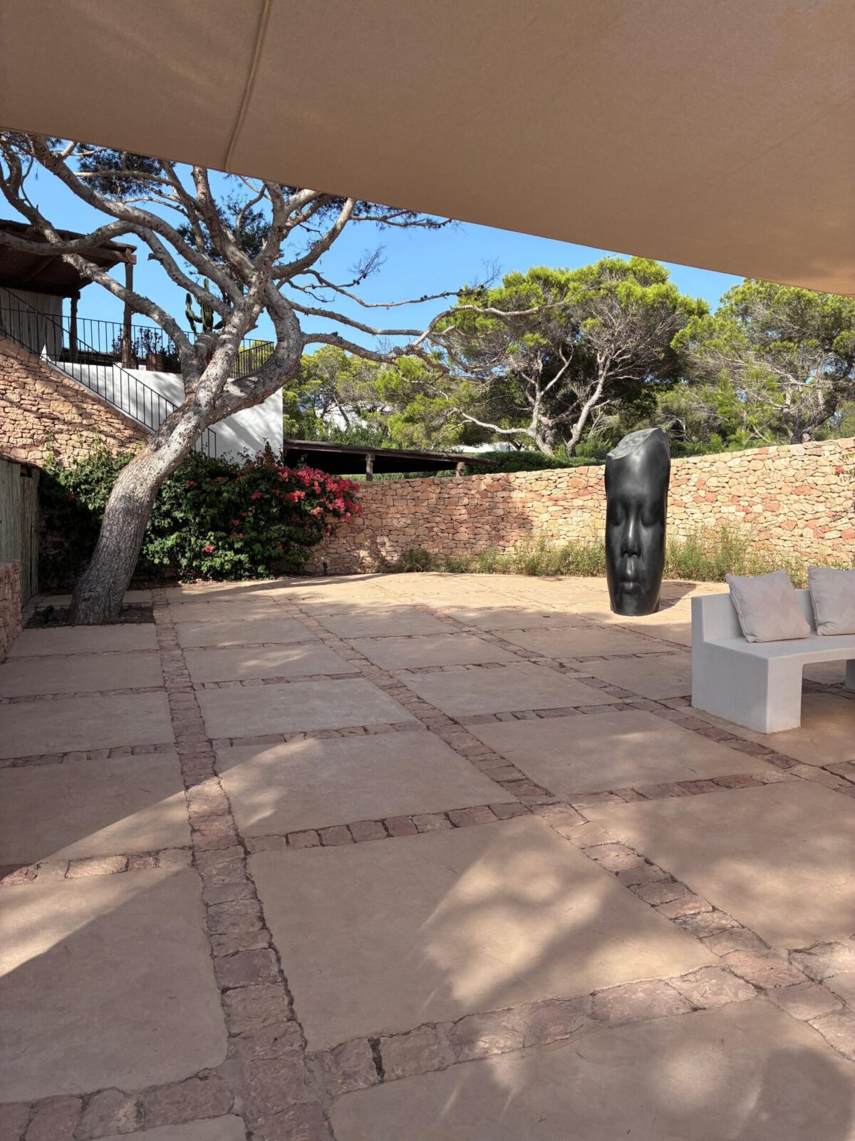 A Formentera il lusso più estremo è non disturbare (e non essere disturbati) A Formentera il lusso più estremo è non disturbare (e non essere disturbati)