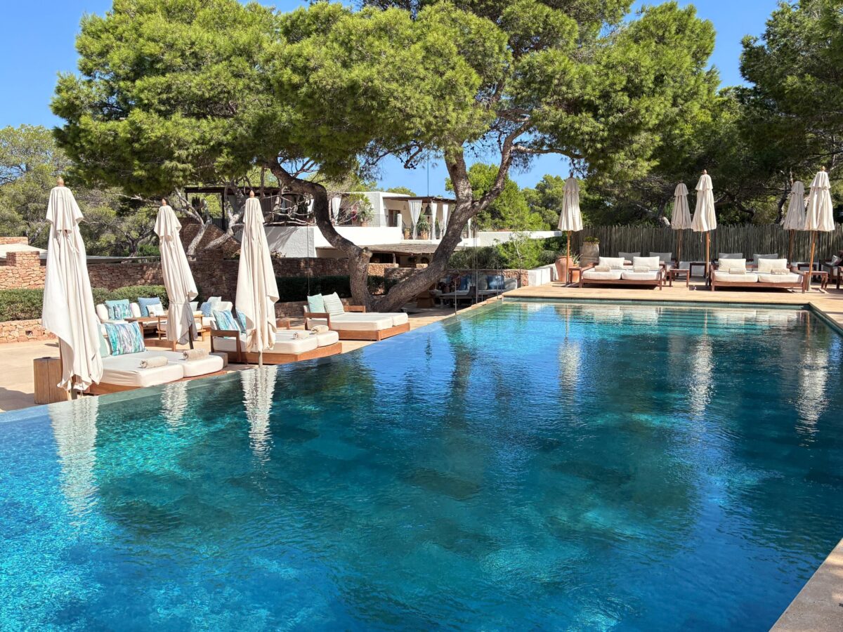 A Formentera il lusso più estremo è non disturbare (e non essere disturbati) A Formentera il lusso più estremo è non disturbare (e non essere disturbati)