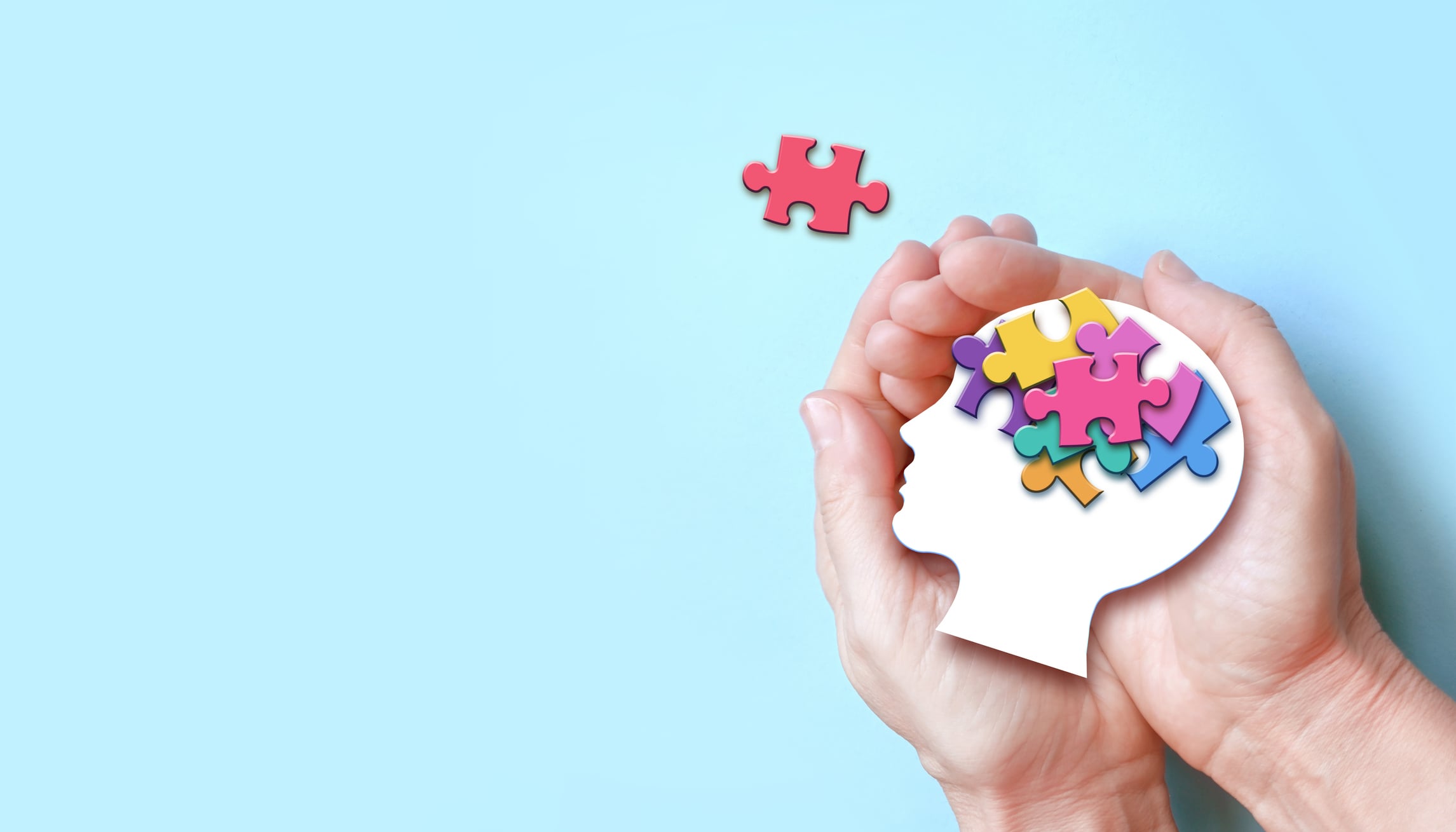 Allarme Alzheimer, i 5 segnali da non sottovalutare: quando i problemi di memoria non dipendono soltanto dall’età Allarme Alzheimer, i 5 segnali da non sottovalutare: quando i problemi di memoria non dipendono soltanto dall’età