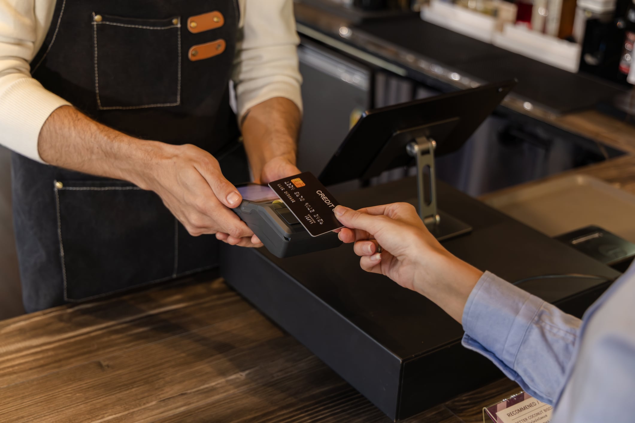 Scontrini e Pos, spuntano 11,8 miliardi: cosa sta scoprendo il Fisco con il nuovo sistema Scontrini e Pos, spuntano 11,8 miliardi: cosa sta scoprendo il Fisco con il nuovo sistema