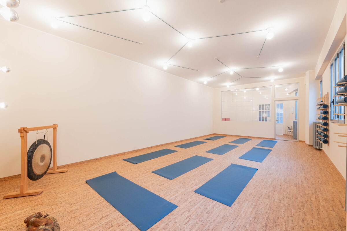 A Milano apre il tempio dello yoga sartoriale: ecco la rivoluzione di Casa Cosmica A Milano apre il tempio dello yoga sartoriale: ecco la rivoluzione di Casa Cosmica