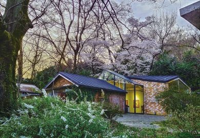 Un tempio di corde e 140 poeti: così Malta incontra la Corea alla Biennale di Gwangju