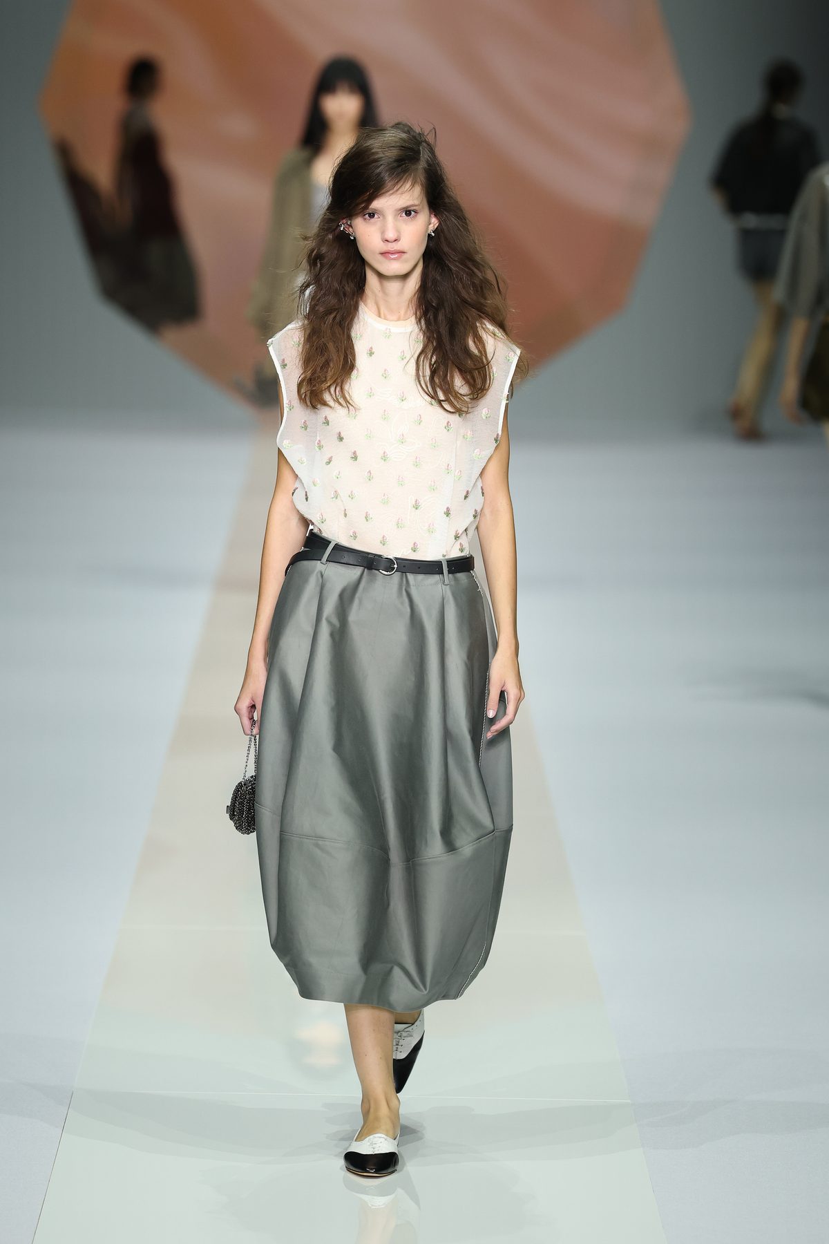 Fine della Fashion Month: tra sfilate, crisi e intelligenza artificiale Fine della Fashion Month: tra sfilate, crisi e intelligenza artificiale