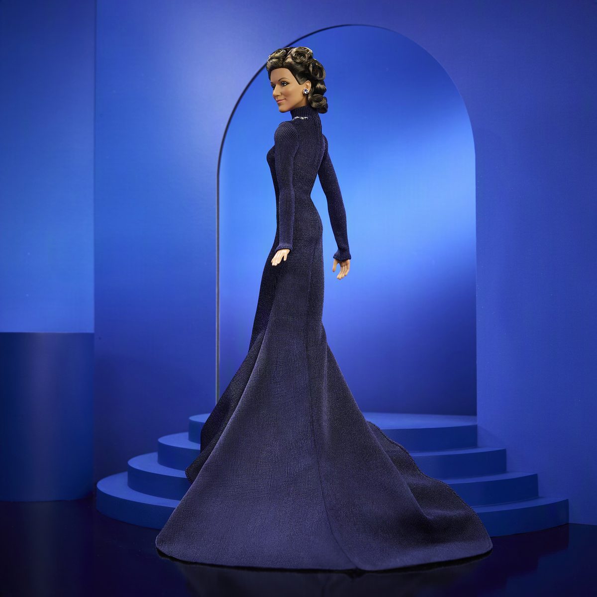 Dal palco del 1998 ai 250 milioni di dischi: la notte di Titanic rinasce con Barbie Celine Dion Dal palco del 1998 ai 250 milioni di dischi: la notte di Titanic rinasce con Barbie Celine Dion