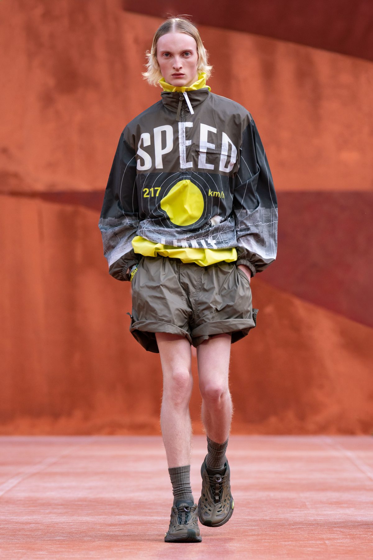 Fine della Fashion Month: tra sfilate, crisi e intelligenza artificiale Fine della Fashion Month: tra sfilate, crisi e intelligenza artificiale