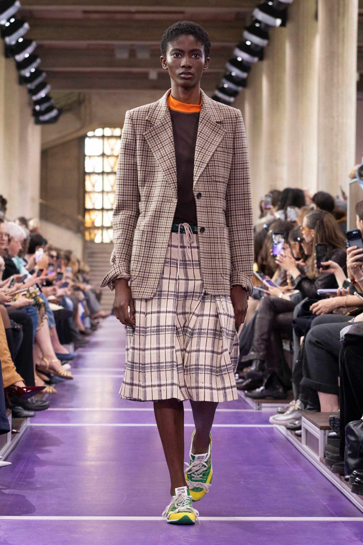 Fine della Fashion Month: tra sfilate, crisi e intelligenza artificiale Fine della Fashion Month: tra sfilate, crisi e intelligenza artificiale