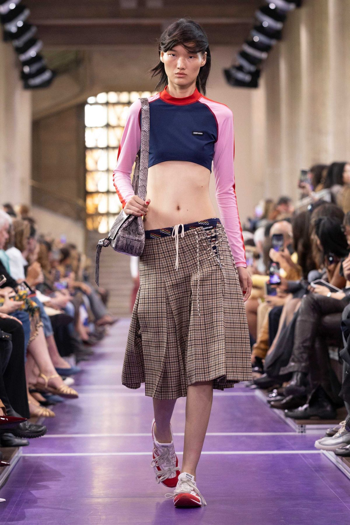 Fine della Fashion Month: tra sfilate, crisi e intelligenza artificiale Fine della Fashion Month: tra sfilate, crisi e intelligenza artificiale
