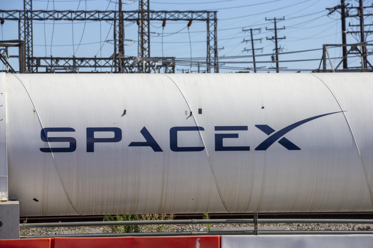 SpaceX diventa gestore di telefonia mobile, ecco come Musk vuole cambiare il settore delle telecomunicazioni