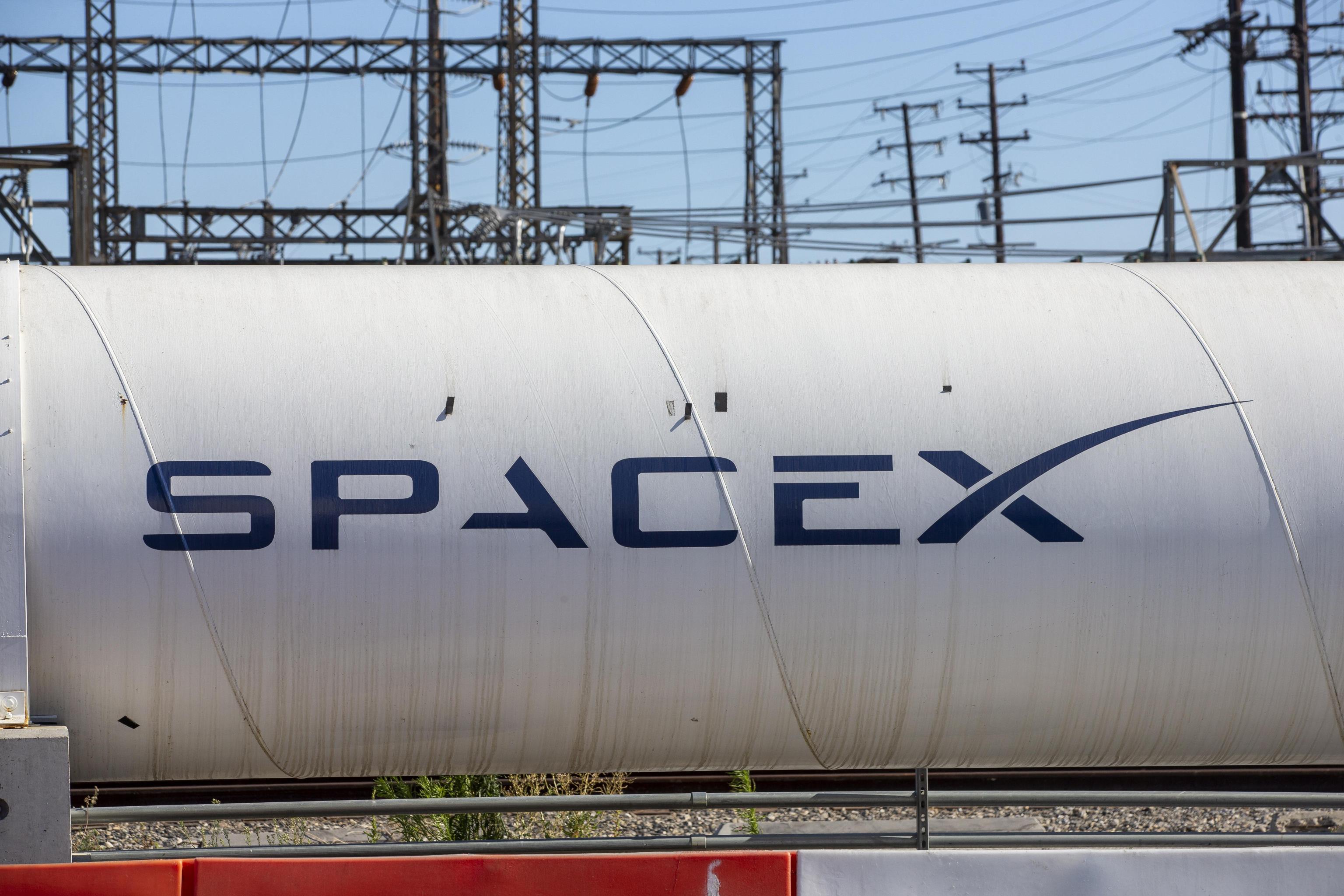 SpaceX diventa gestore di telefonia mobile, ecco come Musk vuole cambiare il settore delle telecomunicazioni SpaceX diventa gestore di telefonia mobile, ecco come Musk vuole cambiare il settore delle telecomunicazioni
