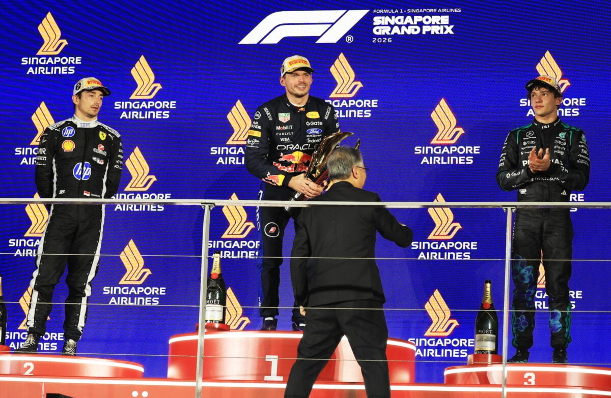 A Singapore Verstappen batte Leclerc Kimi terzo, a Austin sarà già Mondiale?