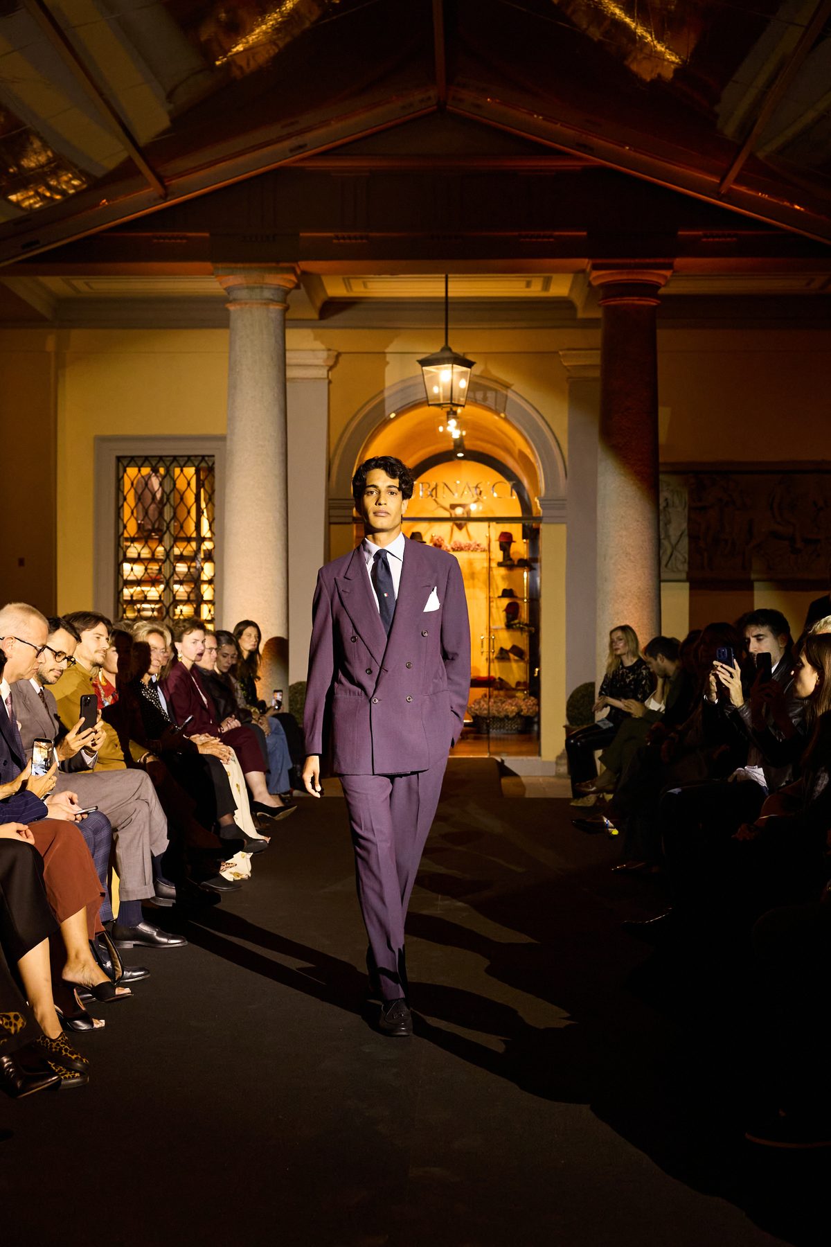 Rubinacci lancia il womenswear: la giacca napoletana sposa il lusso femminile Rubinacci lancia il womenswear: la giacca napoletana sposa il lusso femminile