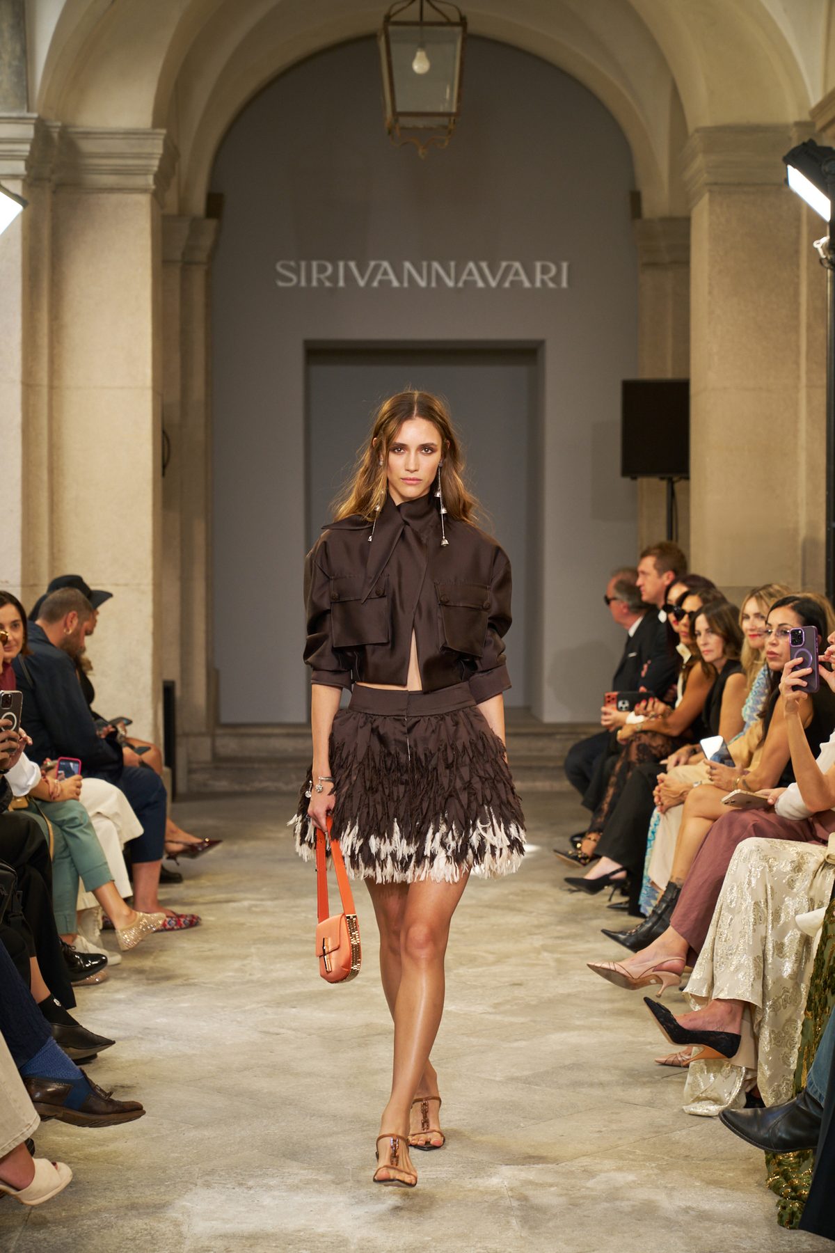 Fine della Fashion Month: tra sfilate, crisi e intelligenza artificiale Fine della Fashion Month: tra sfilate, crisi e intelligenza artificiale