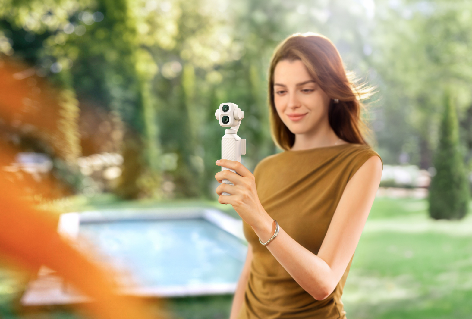 DJI Osmo Pocket 4P Pearl White: due obiettivi in 230 grammi