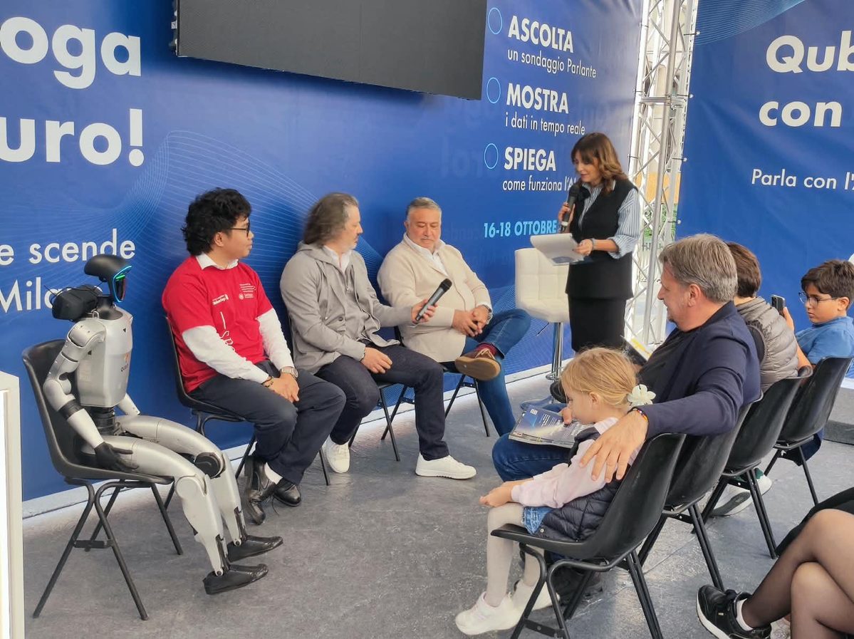Un robot umanoide a San Babila interroga 250 milanesi: i risultati del test sull’intelligenza artificiale Un robot umanoide a San Babila interroga 250 milanesi: i risultati del test sull’intelligenza artificiale