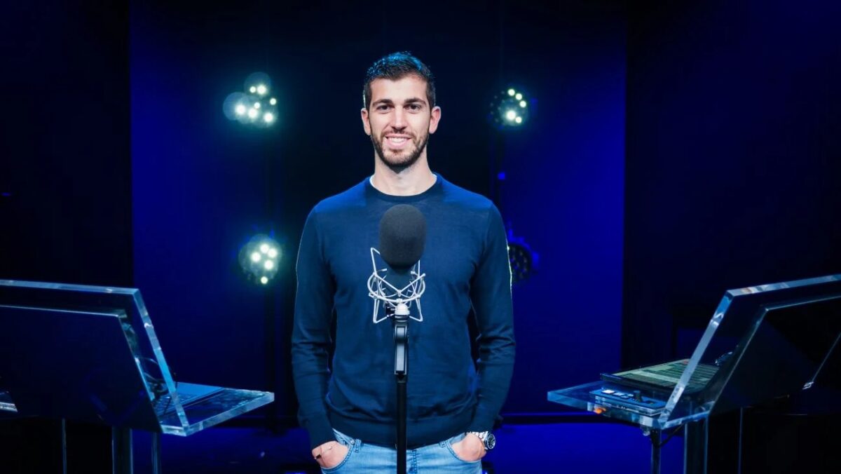 Dieci anni di Radiofreccia: la sfida dell’emittente rock che punta tutto sui live