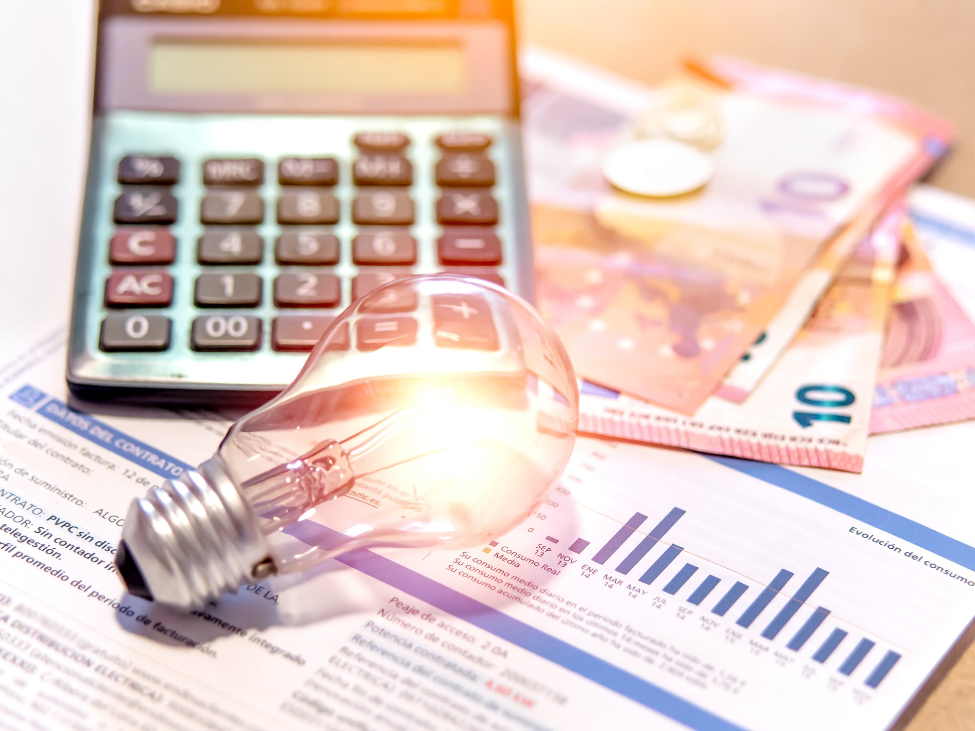 Offerte bollette luce a 10 anni: come funzionano e quanto convengono Offerte bollette luce a 10 anni: come funzionano e quanto convengono