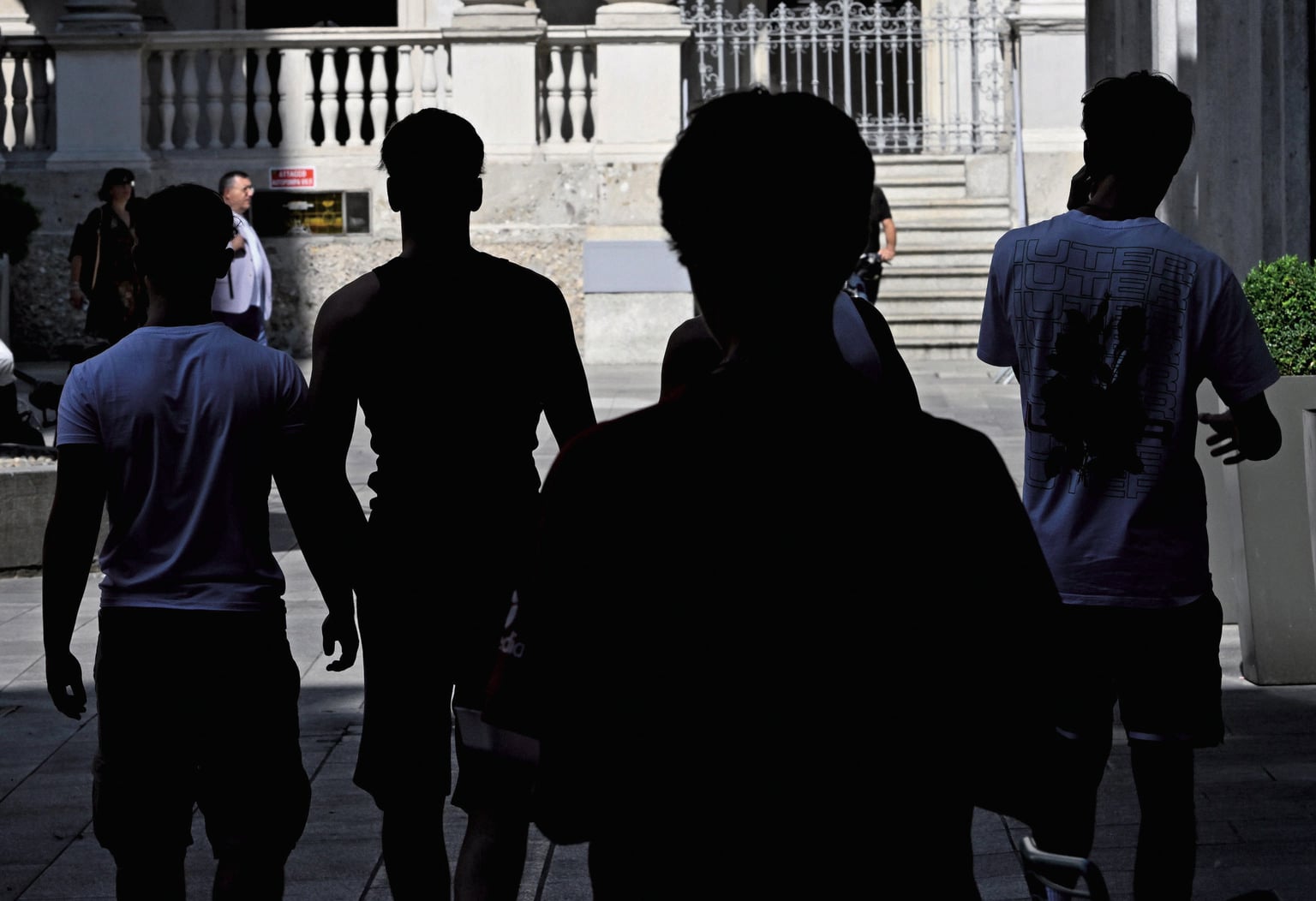 Elezioni 2027, la sfida si gioca sulla sicurezza: dai maranza all’immigrazione, la battaglia per conquistare gli italiani Elezioni 2027, la sfida si gioca sulla sicurezza: dai maranza all’immigrazione, la battaglia per conquistare gli italiani